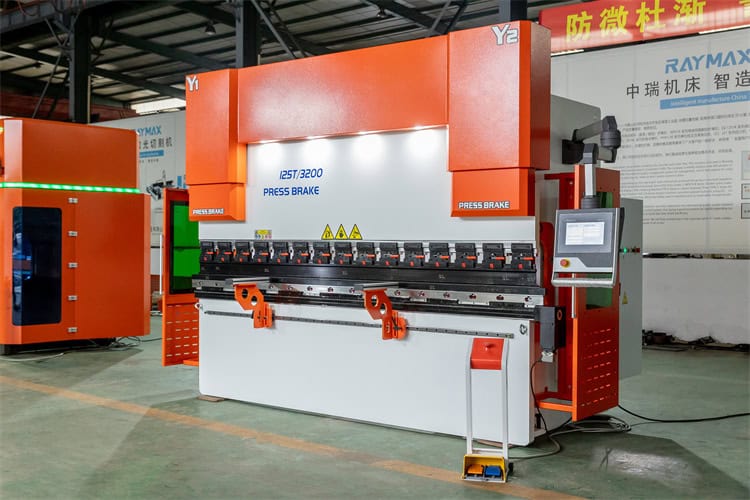Electro-Hydraulic Servo CNC Press Brake 3-4 Axis
