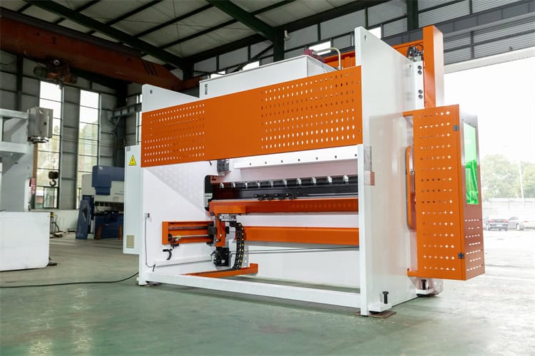 Electro-Hydraulic Servo CNC Press Brake 3-4 Axis