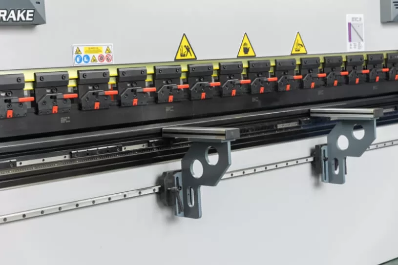 front plate support