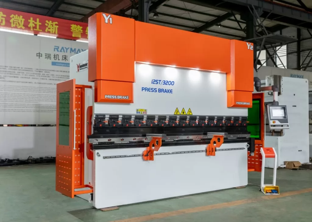 custom 135 ton x 10 ft 6 axis CNC servo hydraulic metal sheet press brake machine for sale