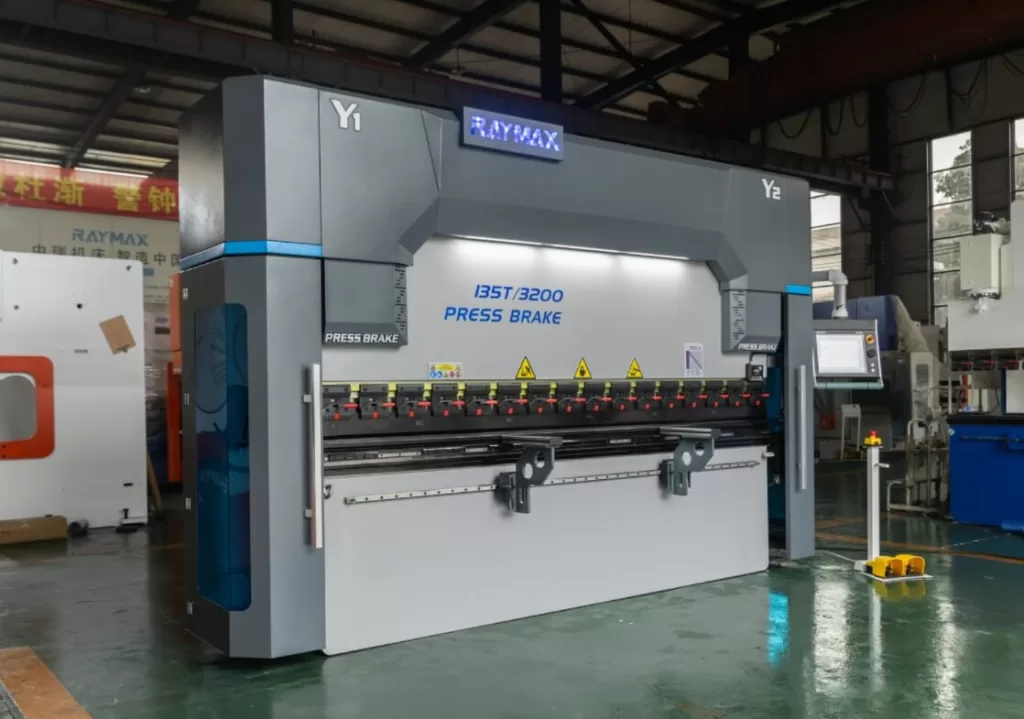 China 120 135 ton x 10 foot 6 axis hydraulic sheet metal press brake machine for sale