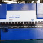 RAYMAX 80 90 100 ton x 36 Inch 4 axis high-performance hydraulic CNC press brakes