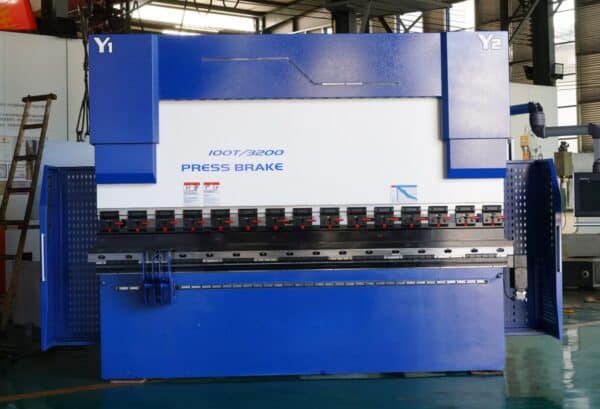 RAYMAX 80 90 100 ton x 36 Inch 4 axis high-performance hydraulic CNC press brakes RAYMAX 80 90 100 ton x 36 Inch 4 axis high-performance hydraulic CNC press brakes