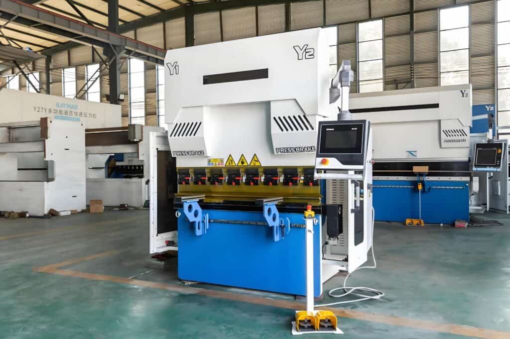 60 75 80 ton x 5 ft 4+1 Axis Home Shop Small Sheet Metal CNC hyd Press Brake For Sale1