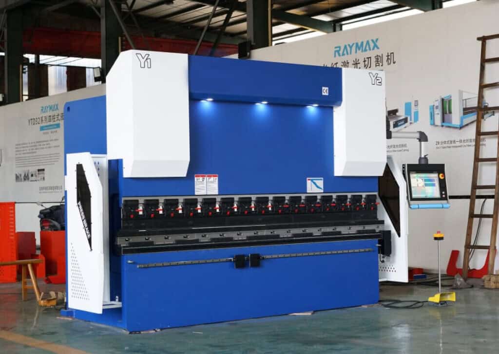 RAYMAX 200 300 ton x 50 Inch 8+1 Axis Hydraulic Plate Press Brake For Sale