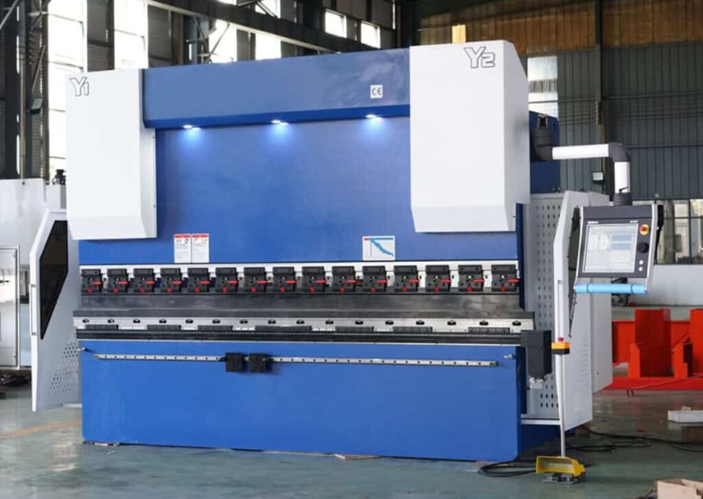 RAYMAX 200 300 ton x 50 Inch 8+1 Axis Hydraulic Plate Press Brake For Sale