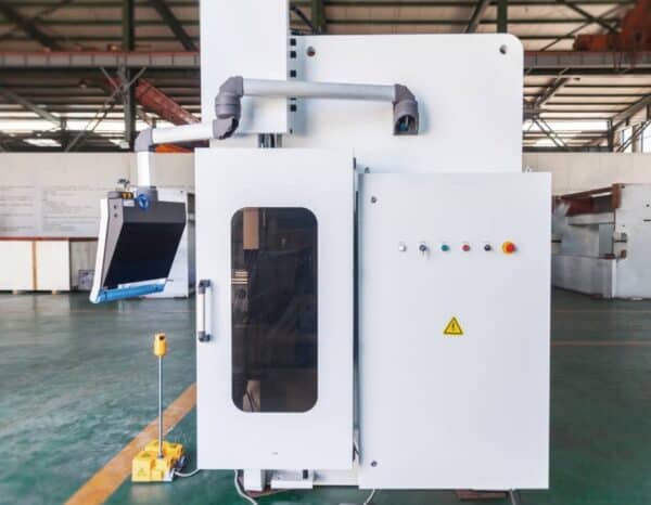 Custom 250 300 ton x 4 foot 6 Axis Large Industrial Hydraulic Press Brake Machine For Sale Custom 250 300 ton x 4 foot 6 Axis Large Industrial Hydraulic Press Brake Machine For Sale