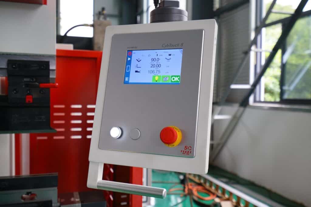 CYBELEC CybTouch 8 PS 2D graphic CNC System