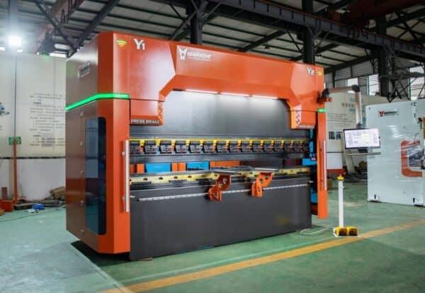 135 160 ton x 10 foot 8 axis hybrid hydraulic sheet metal press brake for shop press 135 160 ton x 10 foot 8 axis hybrid hydraulic sheet metal press brake for shop press