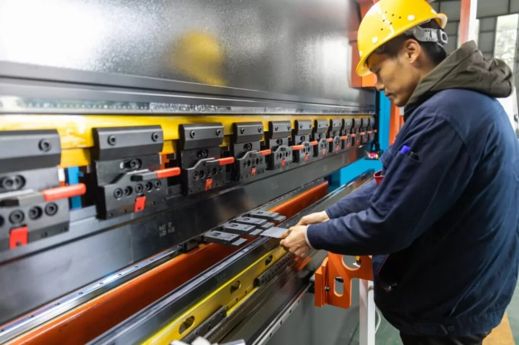 Operate a CNC Press Brake Correctly3