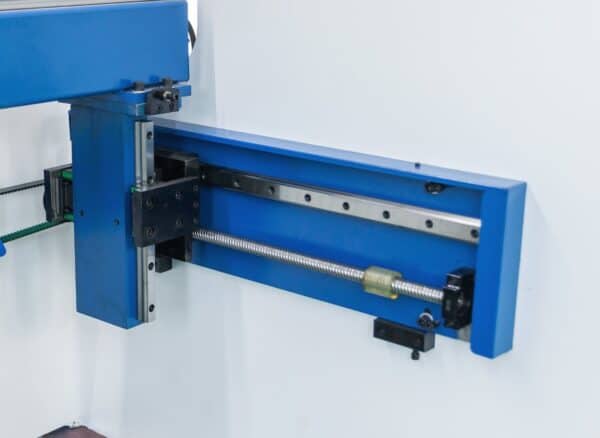 X-axis Guide Rail and Lead Screw X-axis Guide Rail and Lead Screw