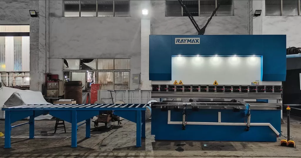 100 ton x 10 foot 4 axis CNC hydraulic press brake bending machine for sale