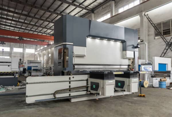400 ton x 13 ft 6 axis h frame hydraulic sheet metal press brake machine for sale 400 ton x 13 ft 6 axis h frame hydraulic sheet metal press brake machine for sale