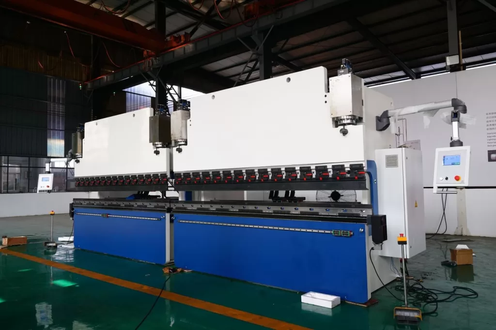 750 1000 2000-ton x 20-ft /6m 4 axis largest CNC hydraulic tandem press brake for sale