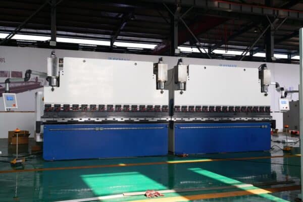 750 1000 2000-ton x 20-ft /6m 4 axis largest CNC hydraulic tandem press brake for sale