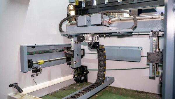 X-axis Guide Rail and Lead Screw X-axis Guide Rail and Lead Screw