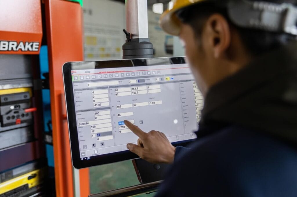 Press Brake Operator