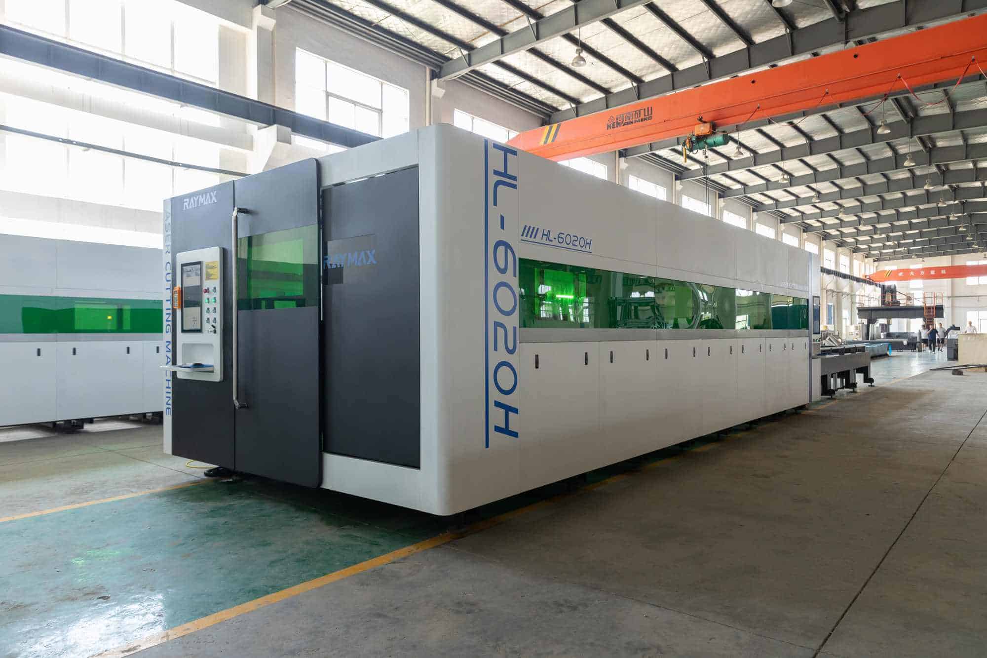 Fiber laser cutting machine