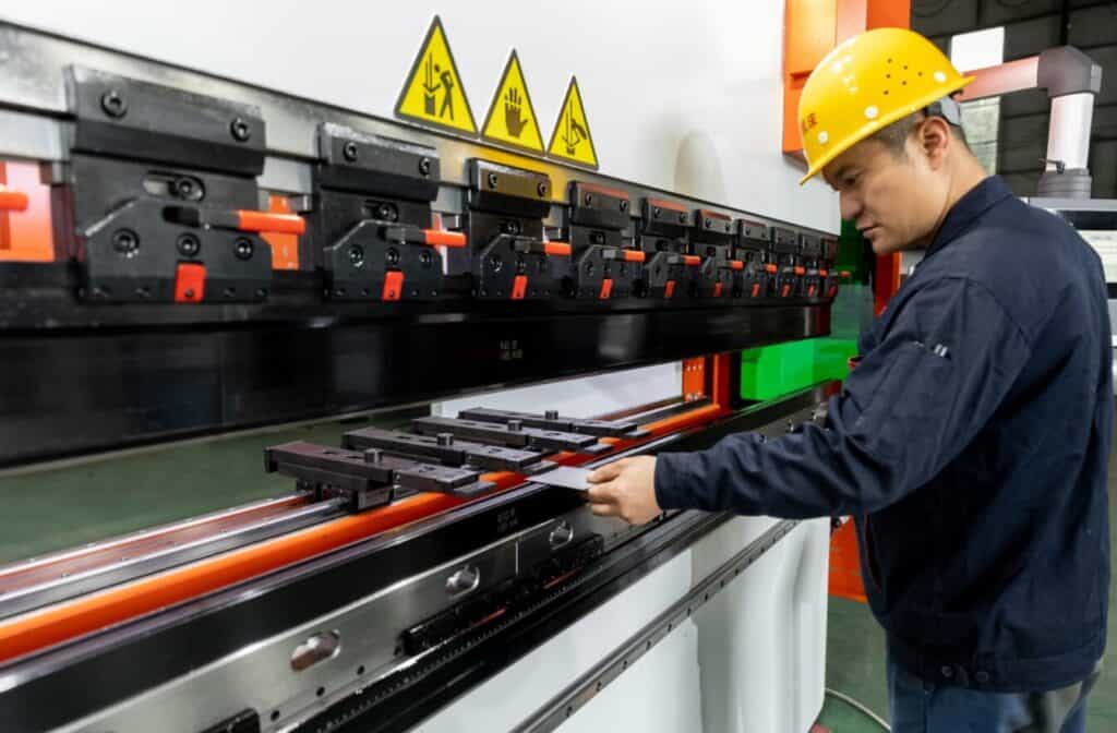 How to Use a Press Brake Machine2