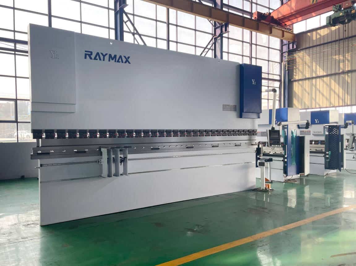 High-precision CNC press brake manufactured by Raymax for accurate sheet metal bending