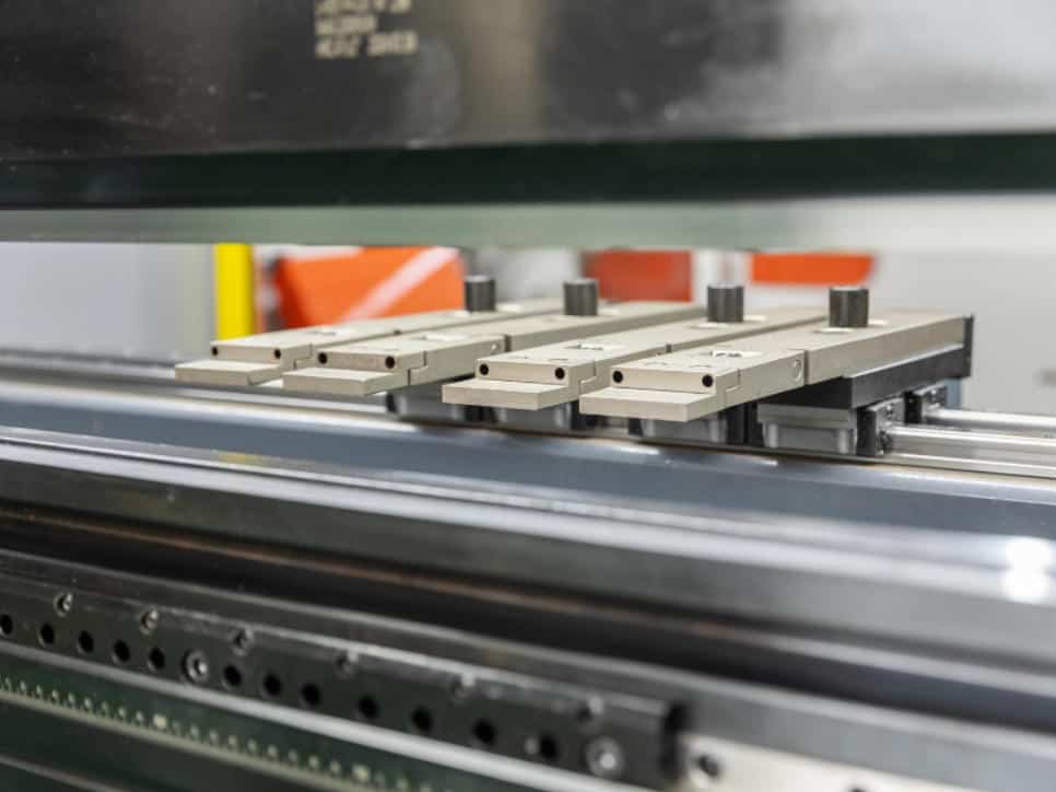 press brake back gauge positioning test