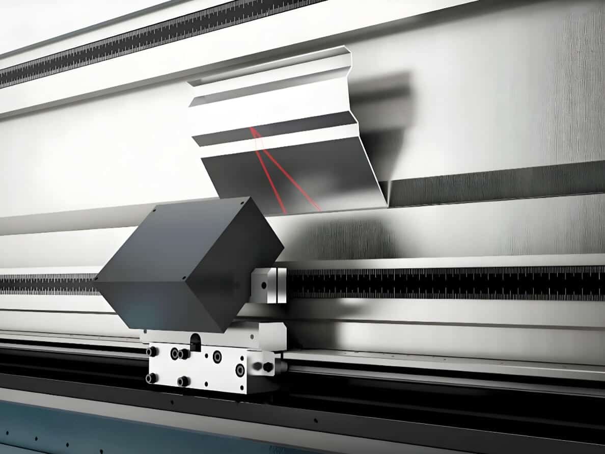Online laser angle measurement